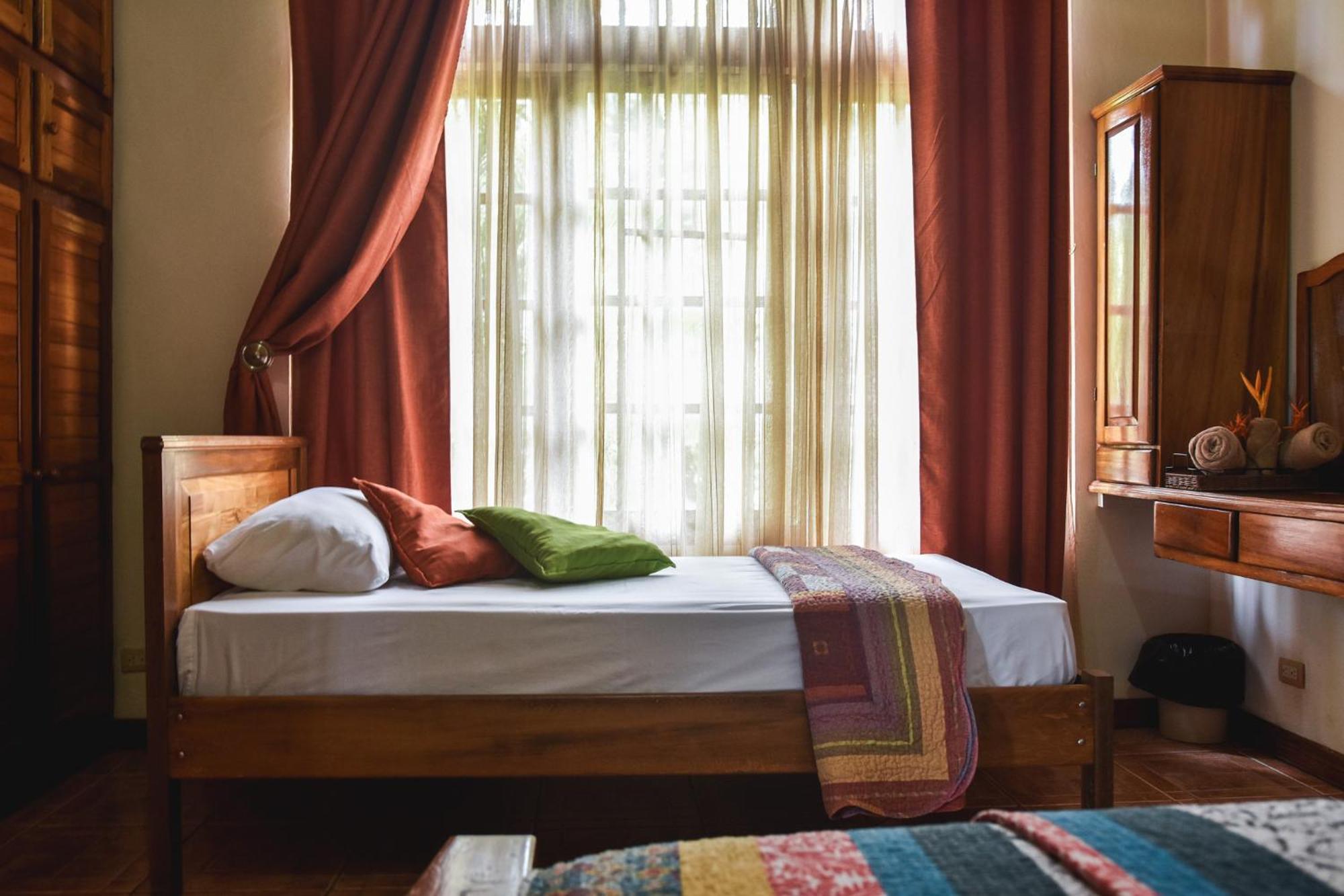 Casa Cora Bed And Breakfast Carmona Exteriör bild